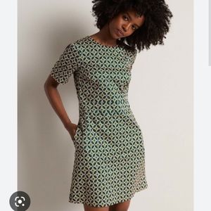 Dorothy Perkins Shift dress